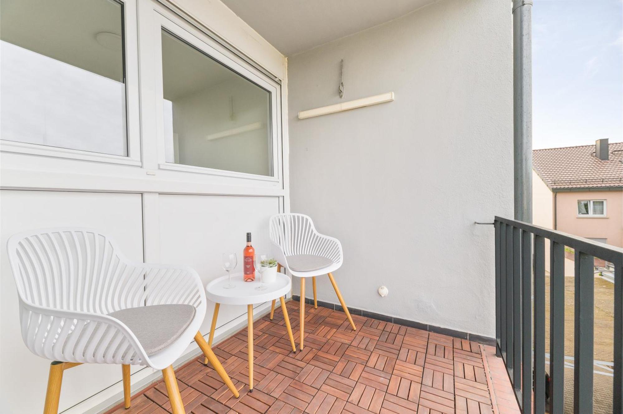 Wohlfuehl-Apartment I Zentral I Balkon I Kueche 펠바흐 외부 사진